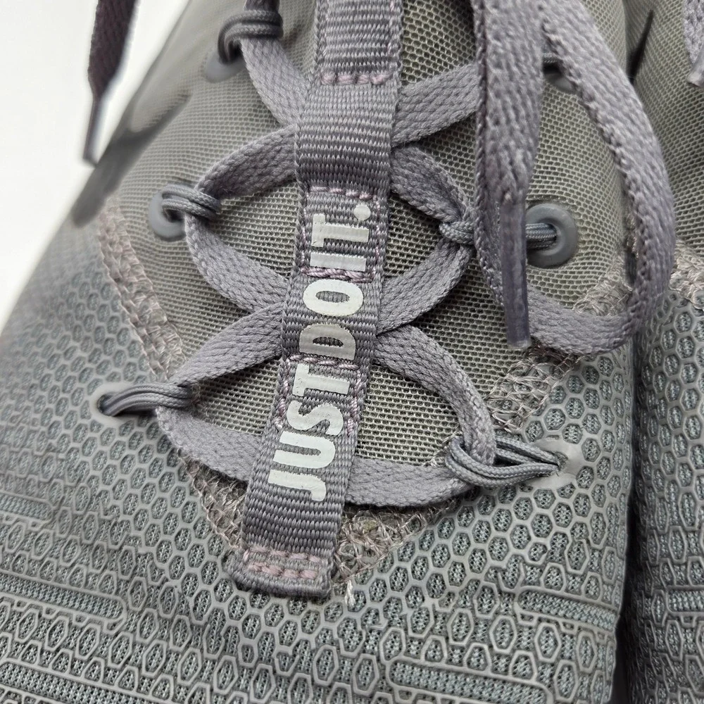 Nike Free TR 8 Training Shoes Mens 9.5 Grey CD9473-011 Just Do It Sneakers